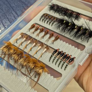 A nice fly set ready to go 🔥🎣 Create your own selection from over 500 fly patterns available online and ready to ship...